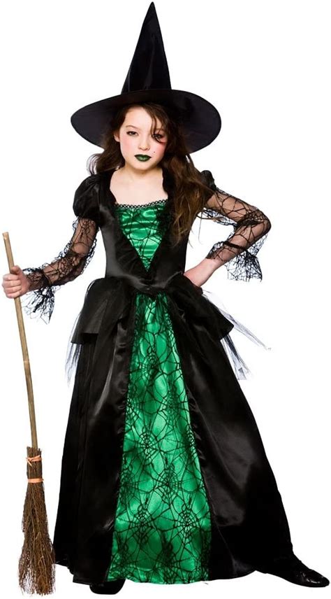 Embrace Your Inner Witch Queen with a Killer Outfit